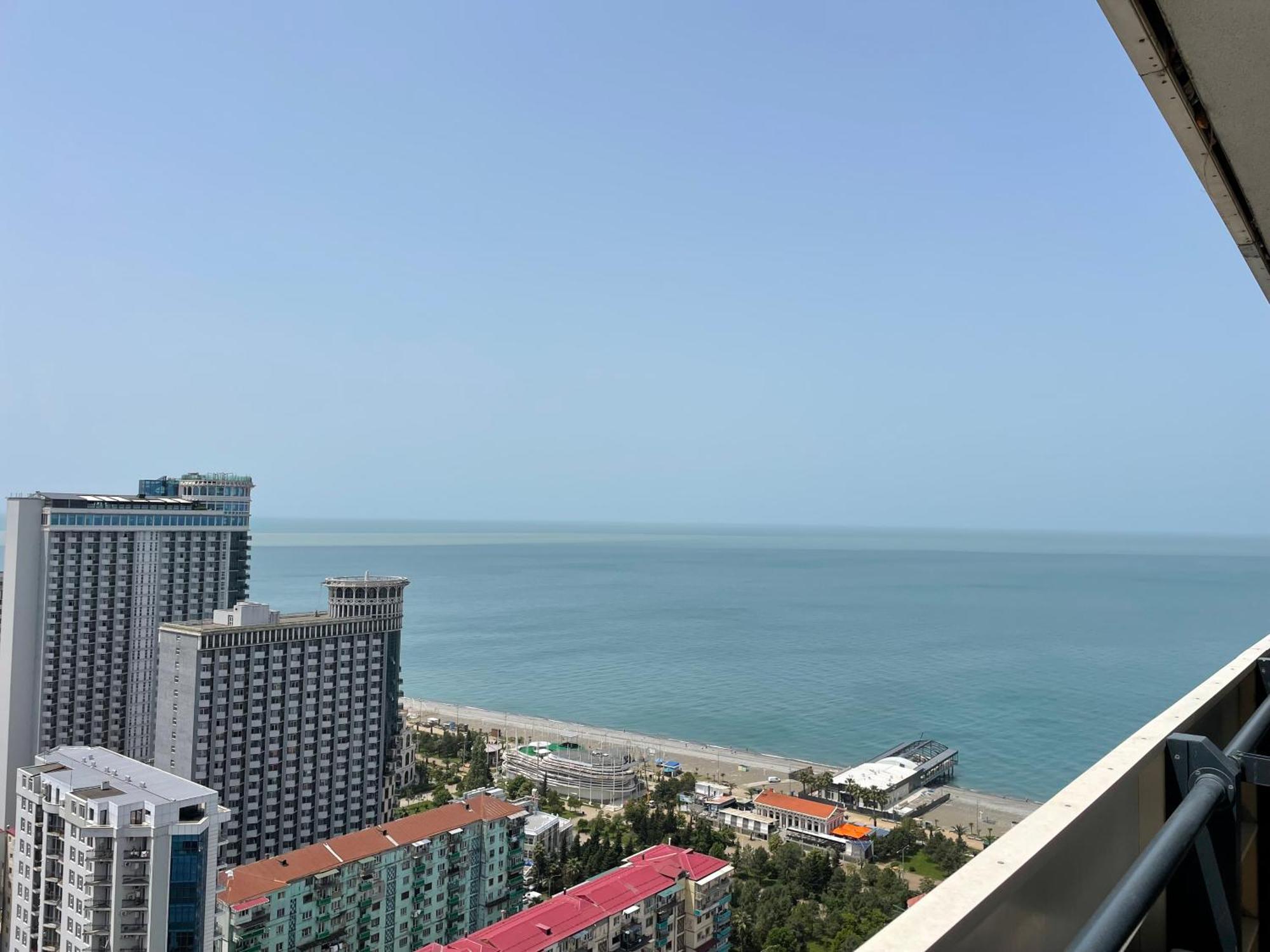 Orbi City Sea View บาทูมิ ภายนอก รูปภาพ