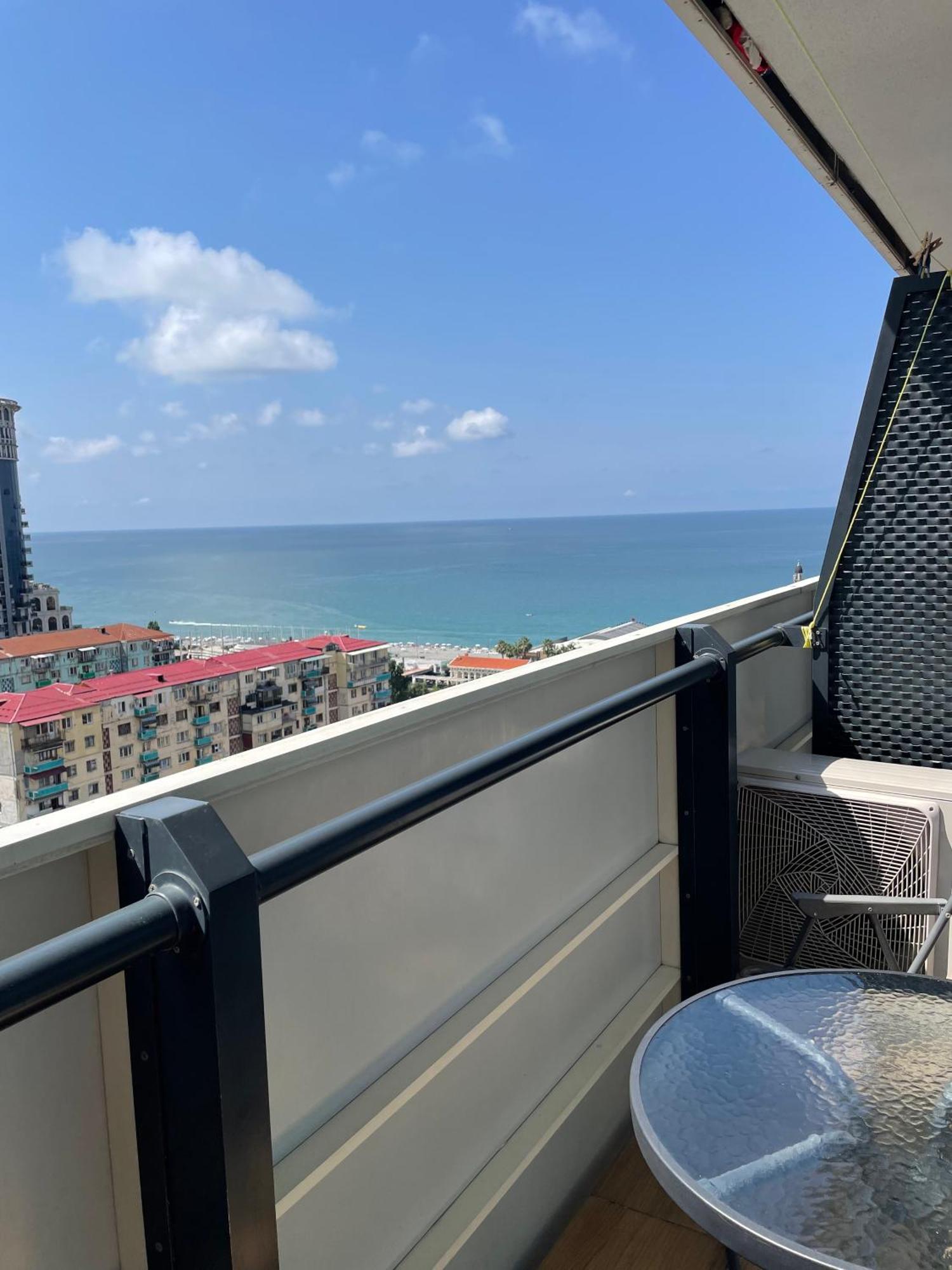 Orbi City Sea View บาทูมิ ภายนอก รูปภาพ
